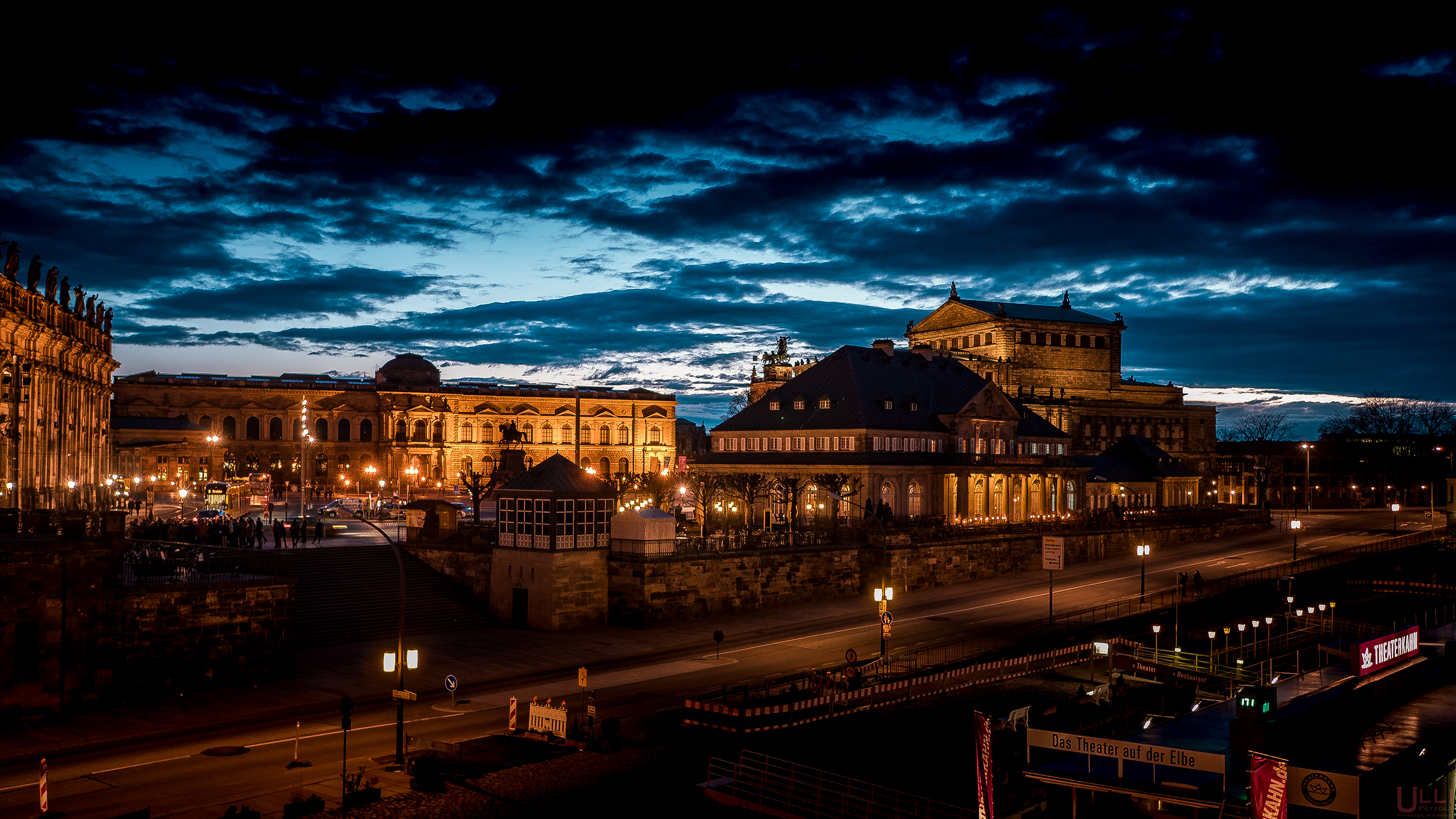 Theaterplatz