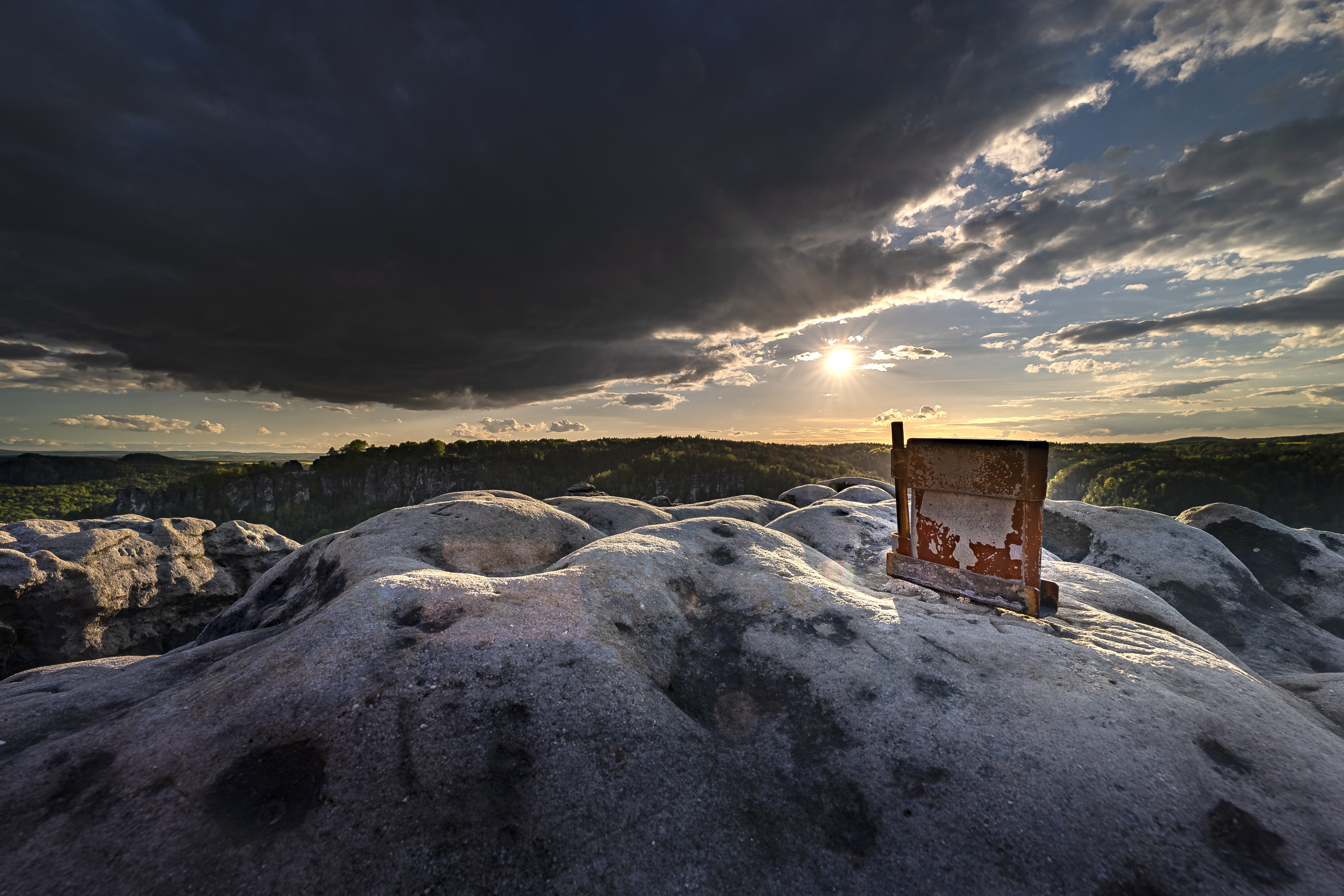 1001944 HDR